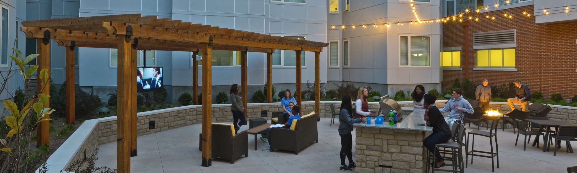 The Verge Student Housing University of Cincinnati Courtyard