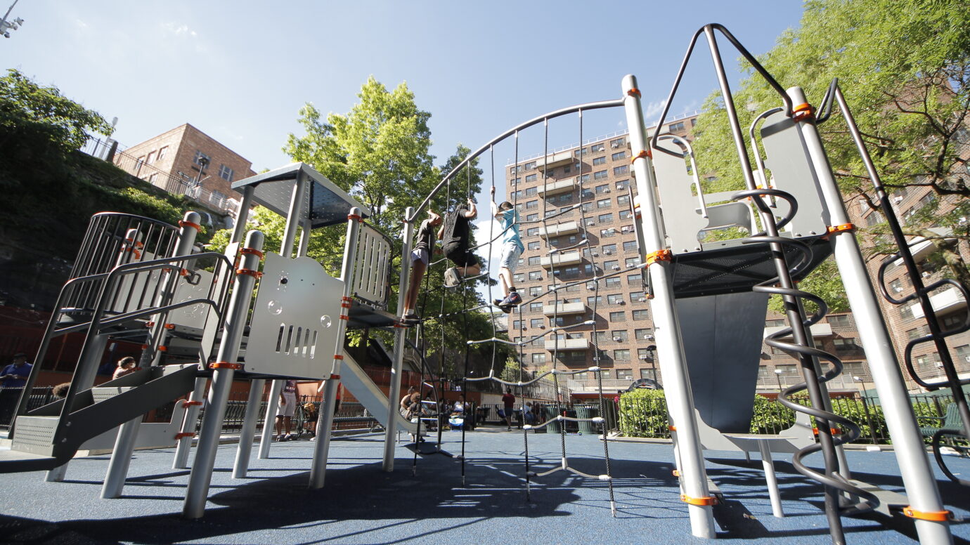 RAD 360 Ford St Twin Parks West Playground 3